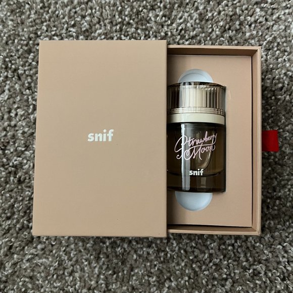 SOLD 🚫 Snif: Strawberry Moon Perfume - Picture 1 of 5